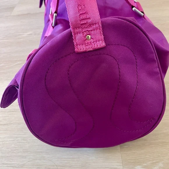 Lululemon Purple & Pink Yoga Mat Duffel Bag VTG with Shoulder Straps - Picture 5 of 11